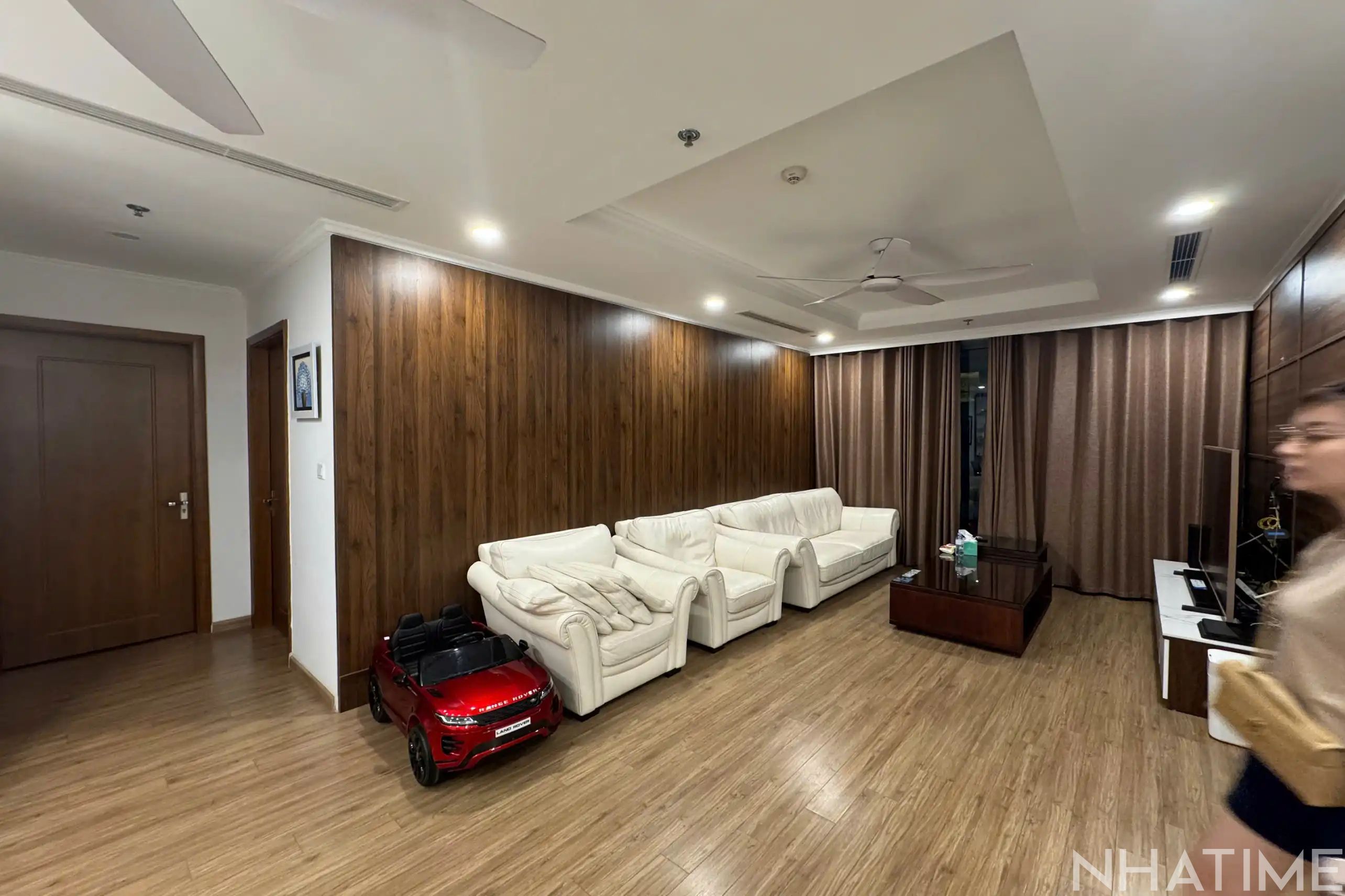 BÁN CĂN 4PN P2 136M2 GIÁ 13,5 TỶ Photo No.2