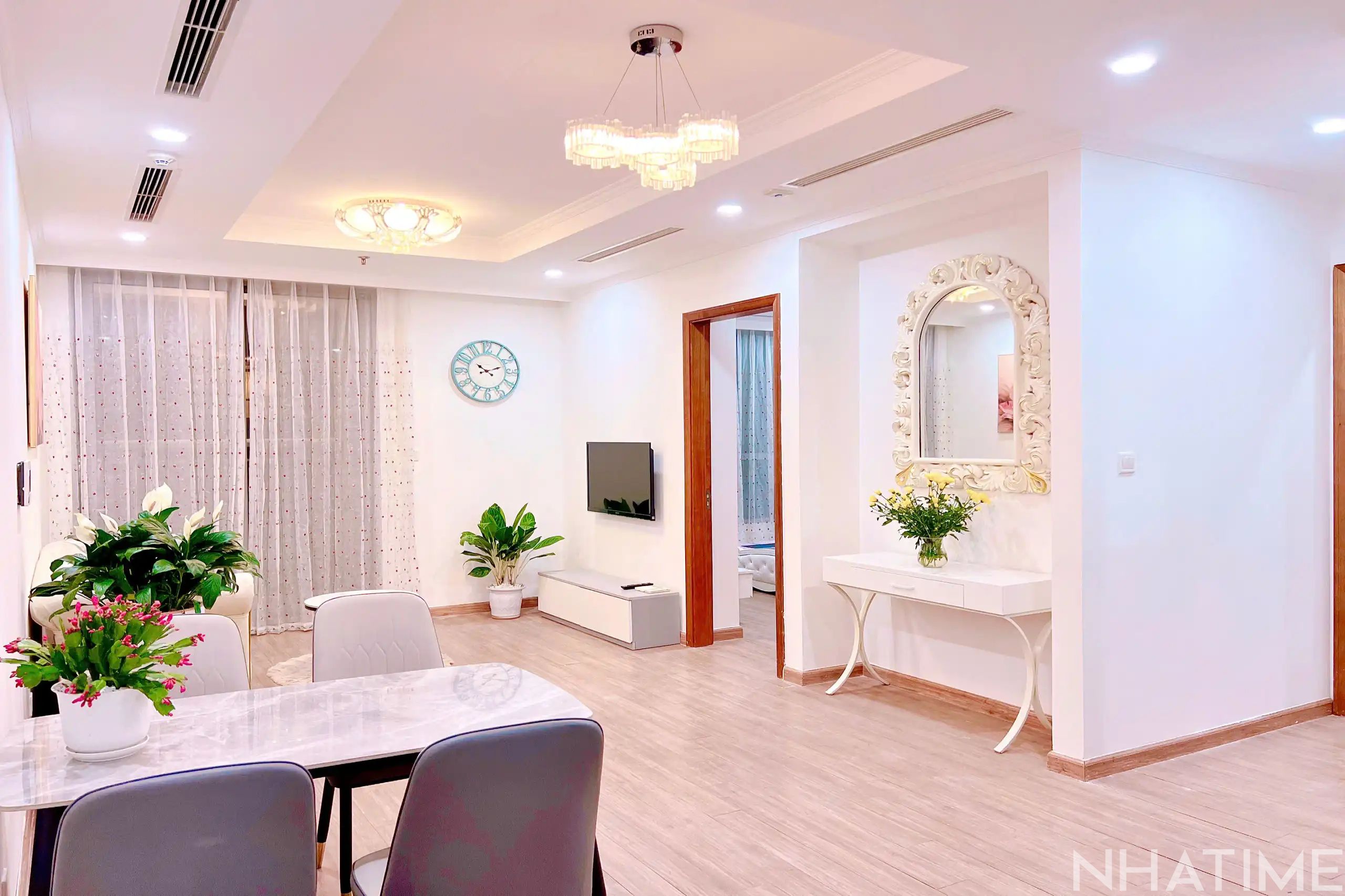 BÁN CĂN 2PN P8 80M2 GIÁ 7,3 TỶ