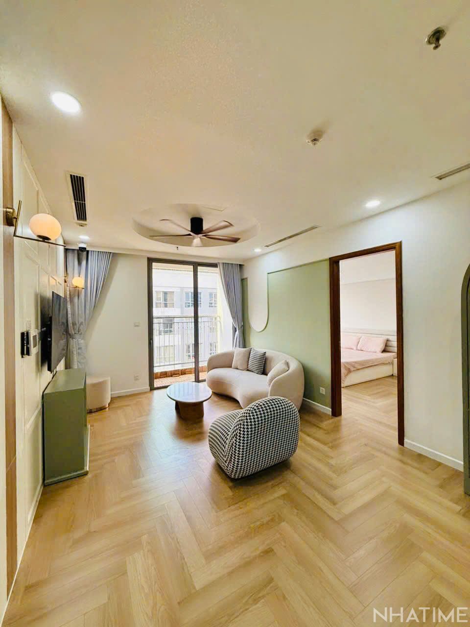 BÁN CĂN 3PN P8 119M2 GIÁ 11,7 TỶ