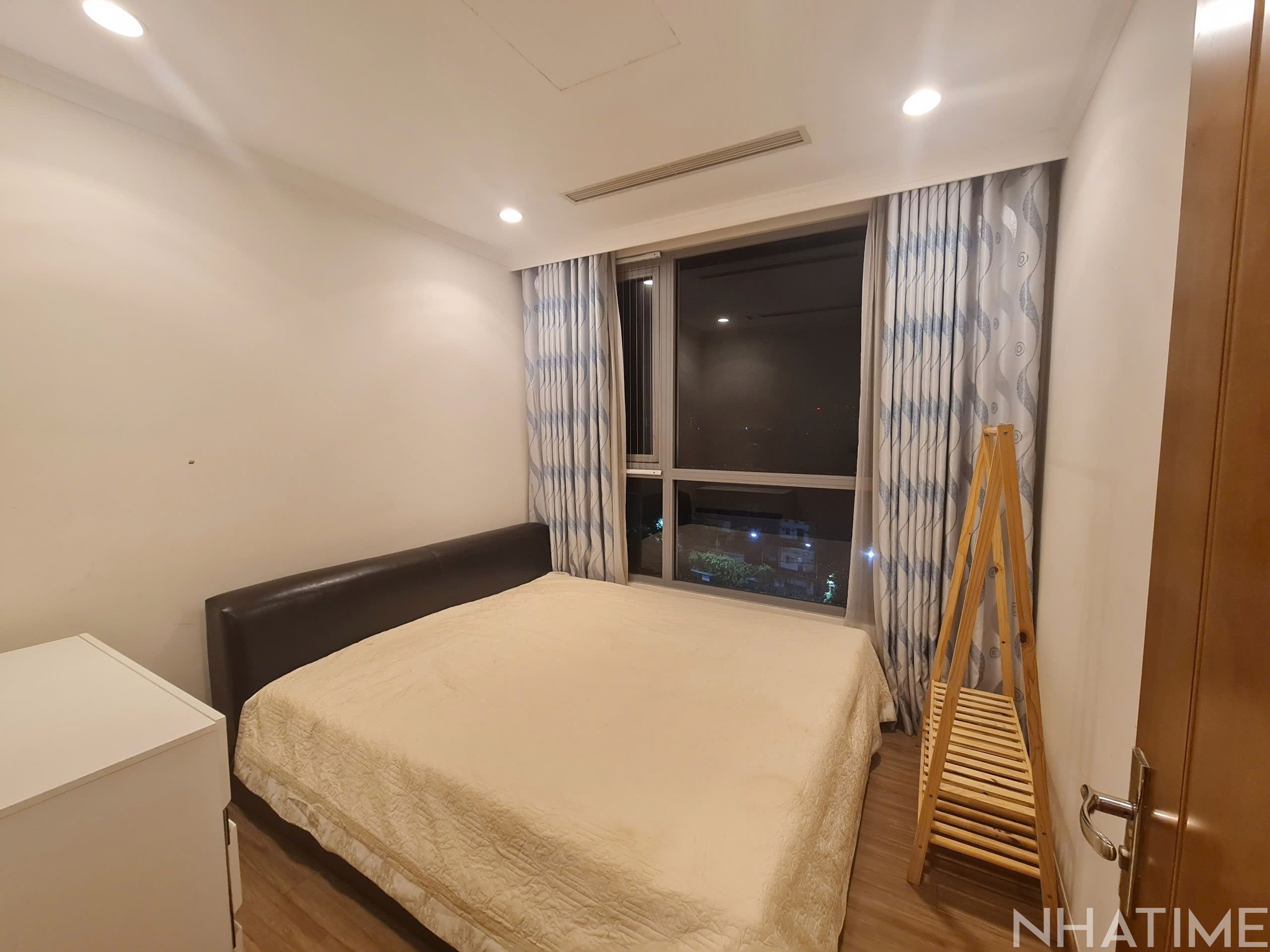 BÁN CĂN 4PN 145M2 P6 GIÁ 15 TỶ