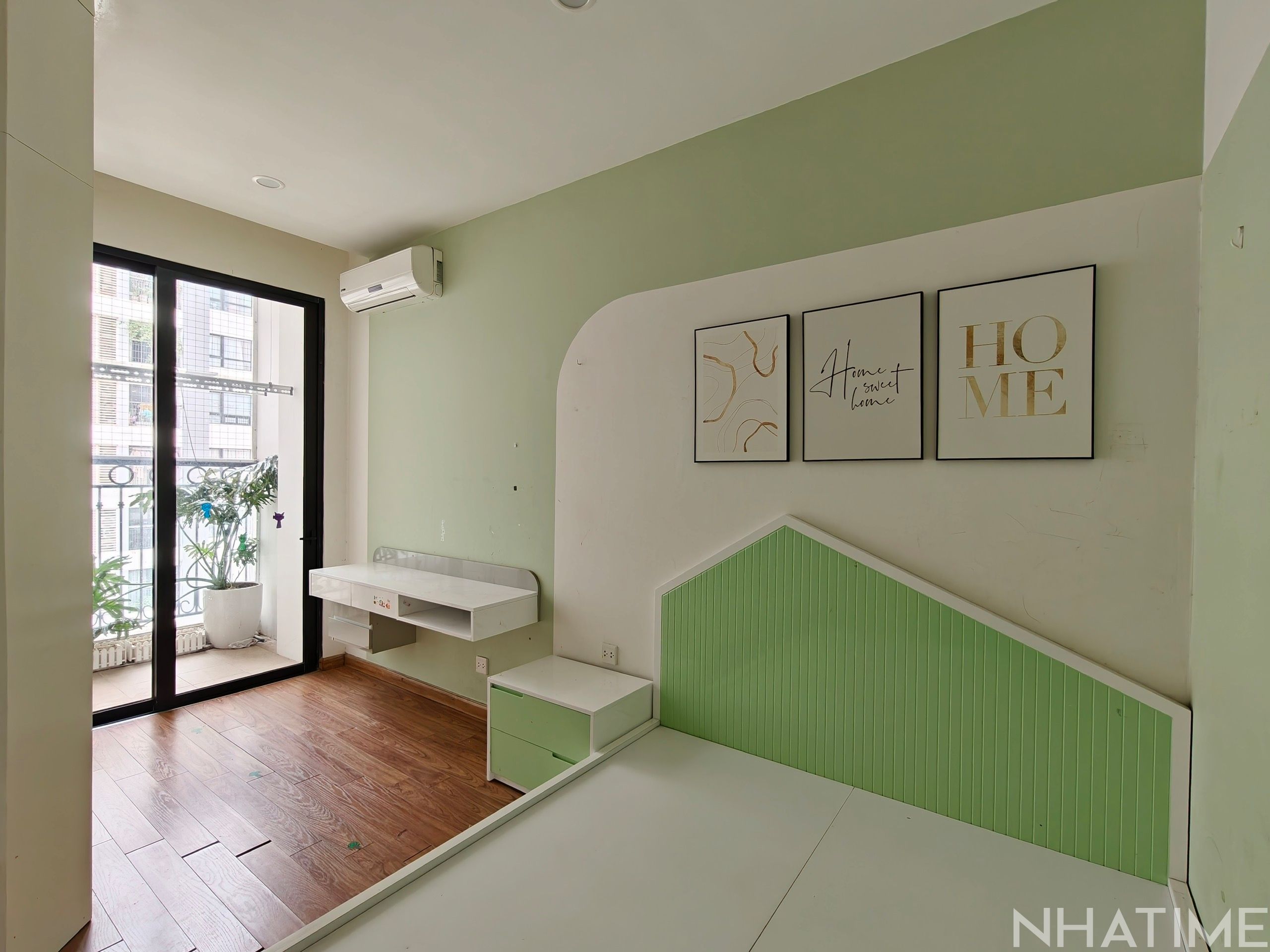 BÁN CĂN 3PN 117M2 T2 GIÁ 10,9 TỶ CÓ SLOT