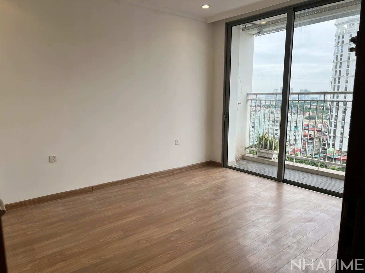 CHO THUÊ 3PN KO ĐỒ PARK 11