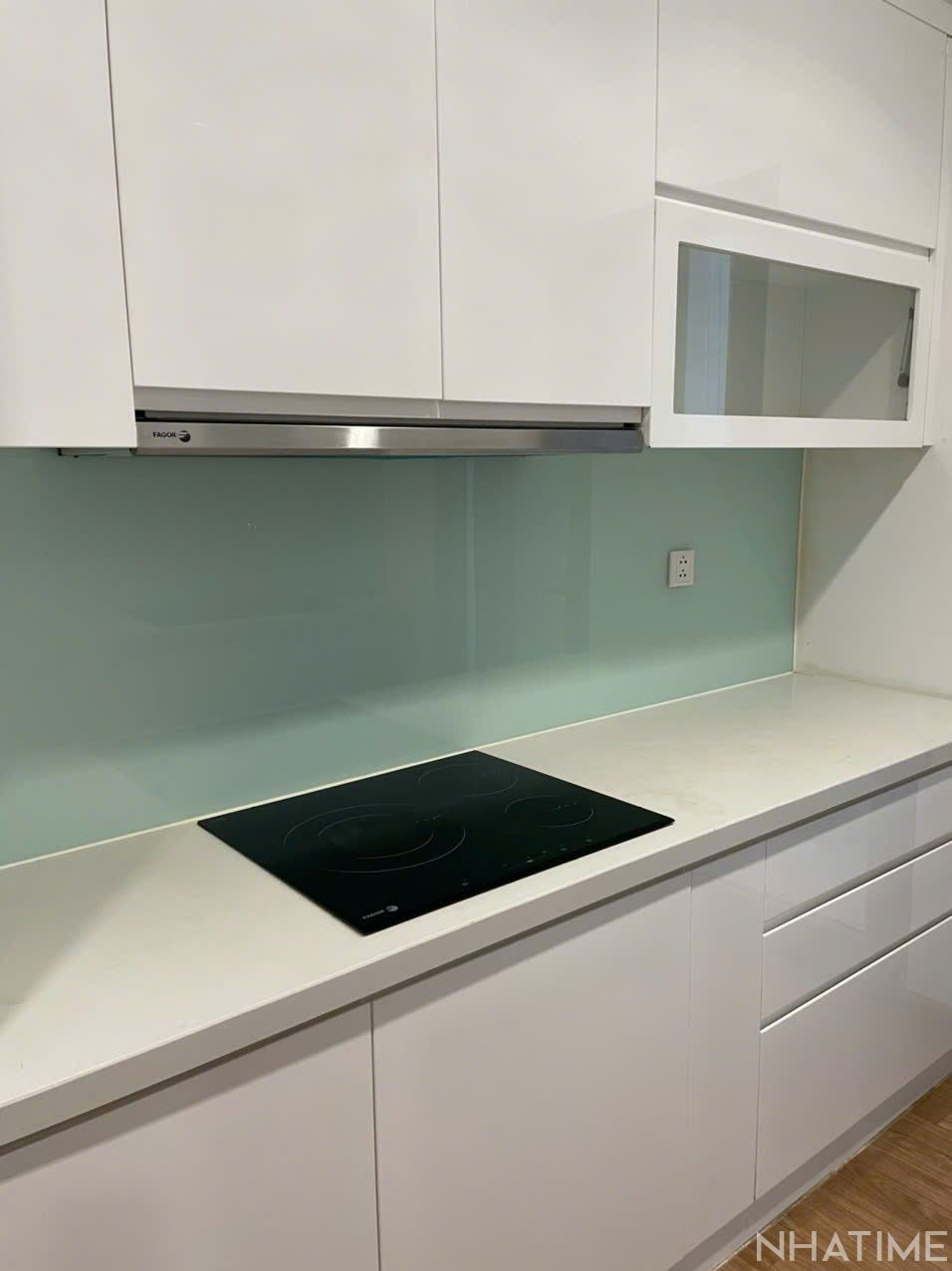 CHO THUÊ 3PN KO ĐỒ PARK 11