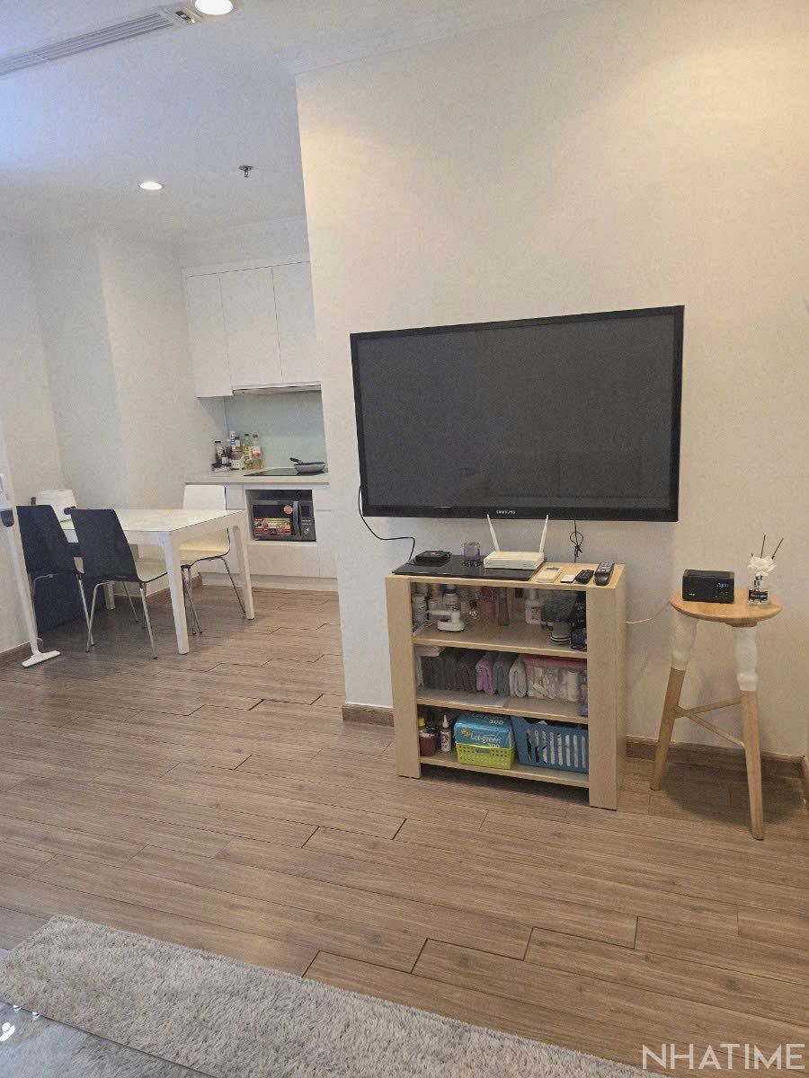 CHO THUÊ 1PN PARK 8