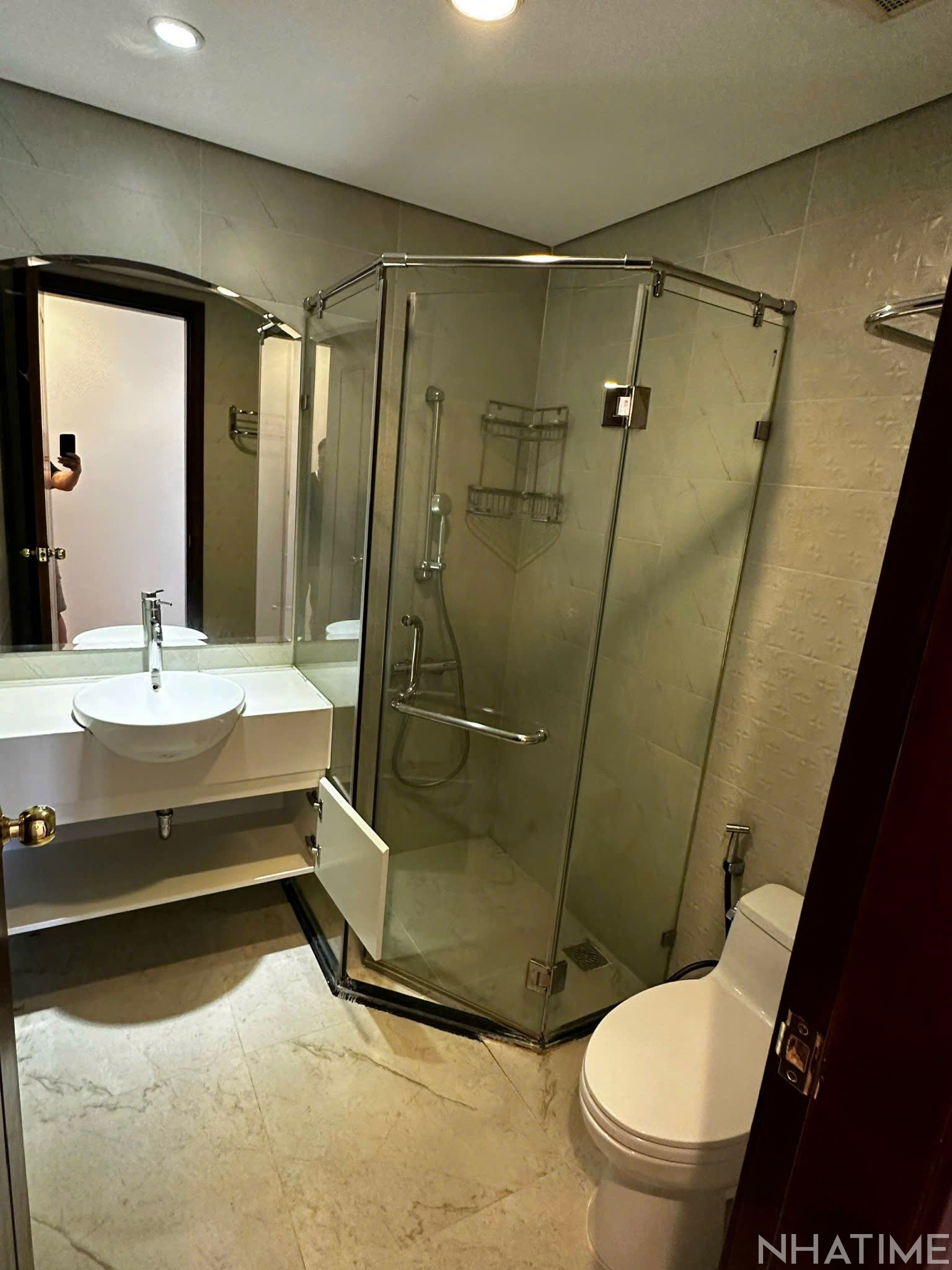 BÁN CĂN 3PN 100M2 P6 GIÁ 10,3 TỶ