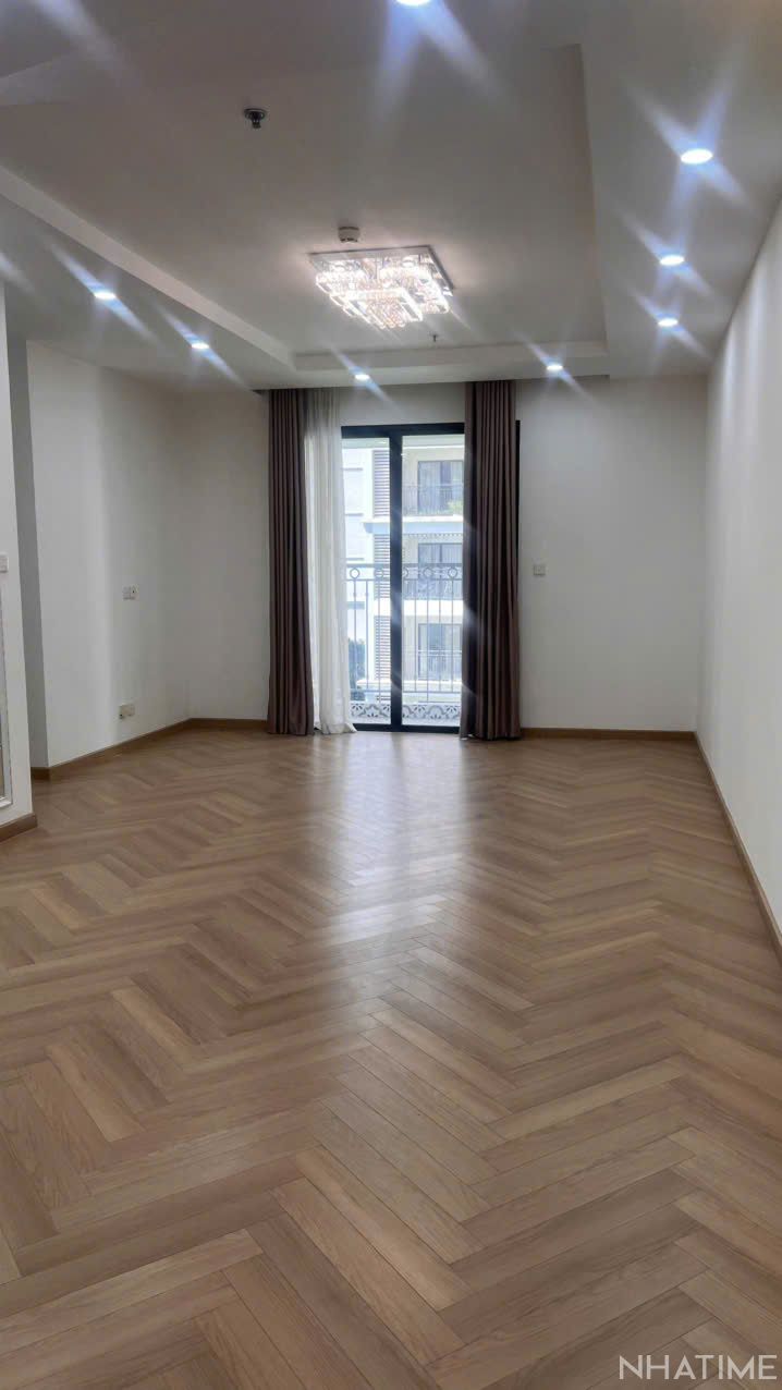 BÁN CĂN 3PN 110M2 T4 GIÁ 14,3 TỶ CÓ SLOT Ô TÔ