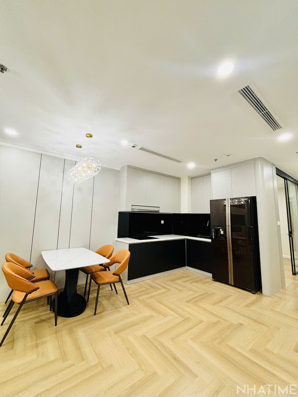 BÁN CĂN 3PN 92M2 P1 GIÁ 12,5 TỶ