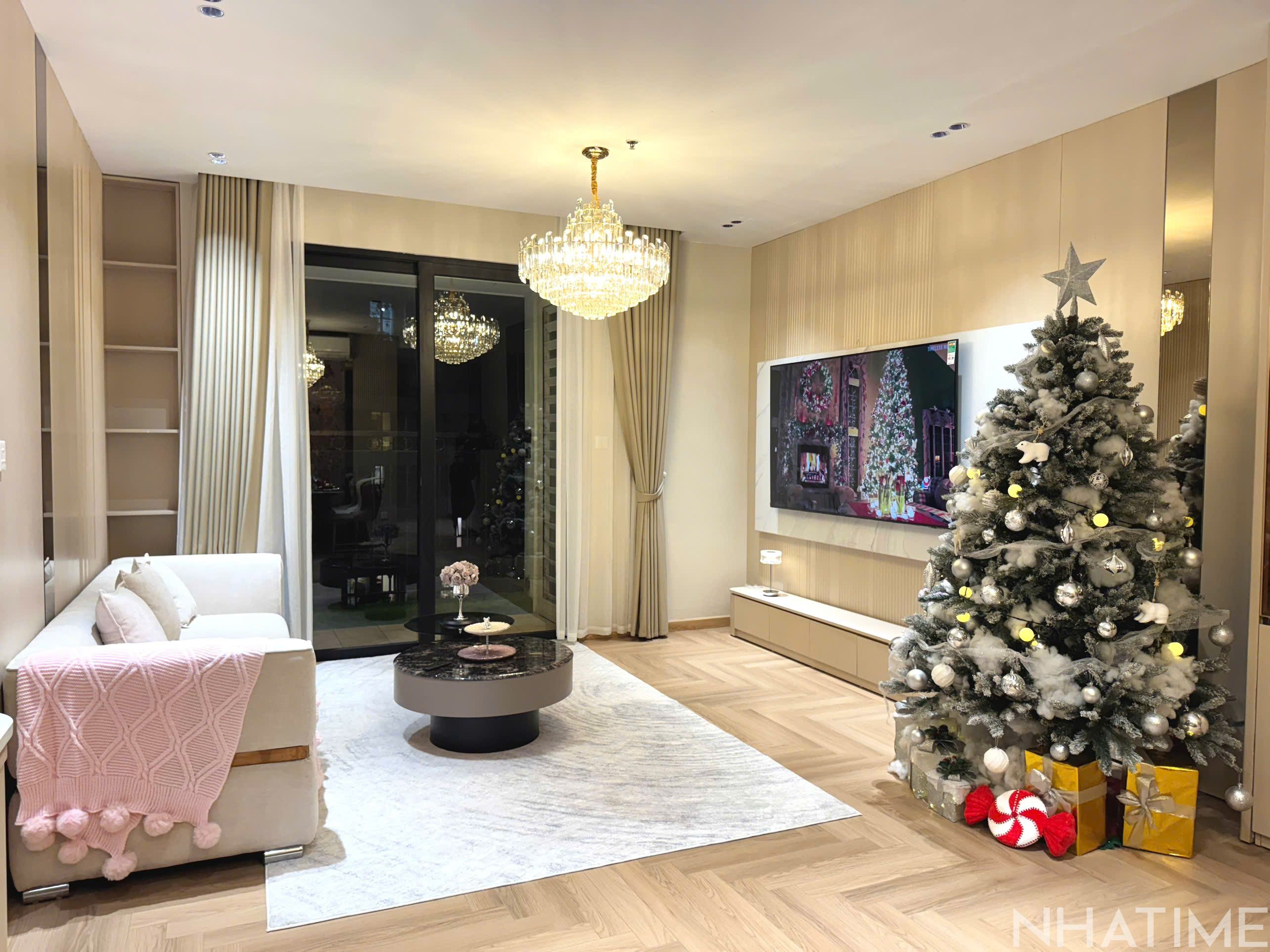 BÁN CĂN 3PN 115M2 T18 GIÁ 15,5 TỶ