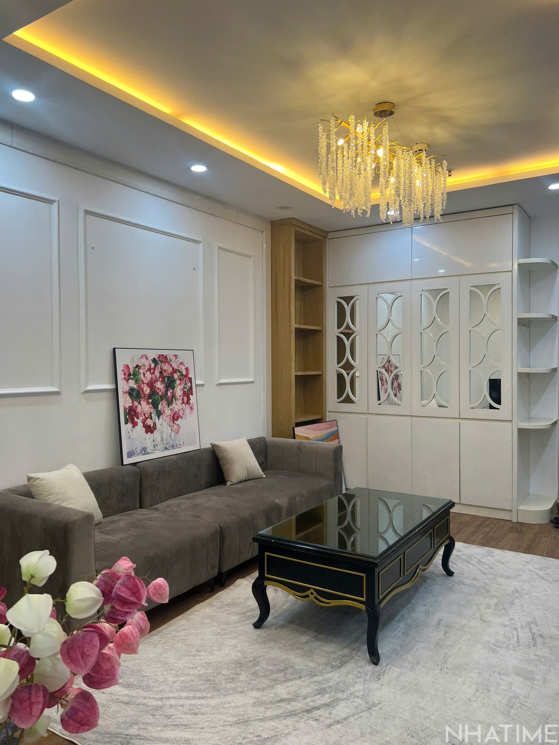 CHO THUÊ CĂN 2PN 75M2 T8 GIÁ 14,5TR