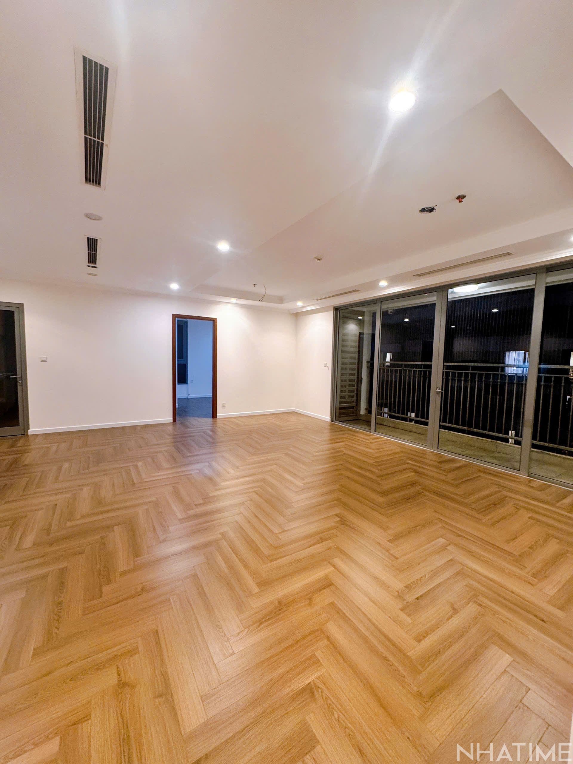 BÁN CĂN 3PN 128M2 P3 GIÁ 17 TỶ