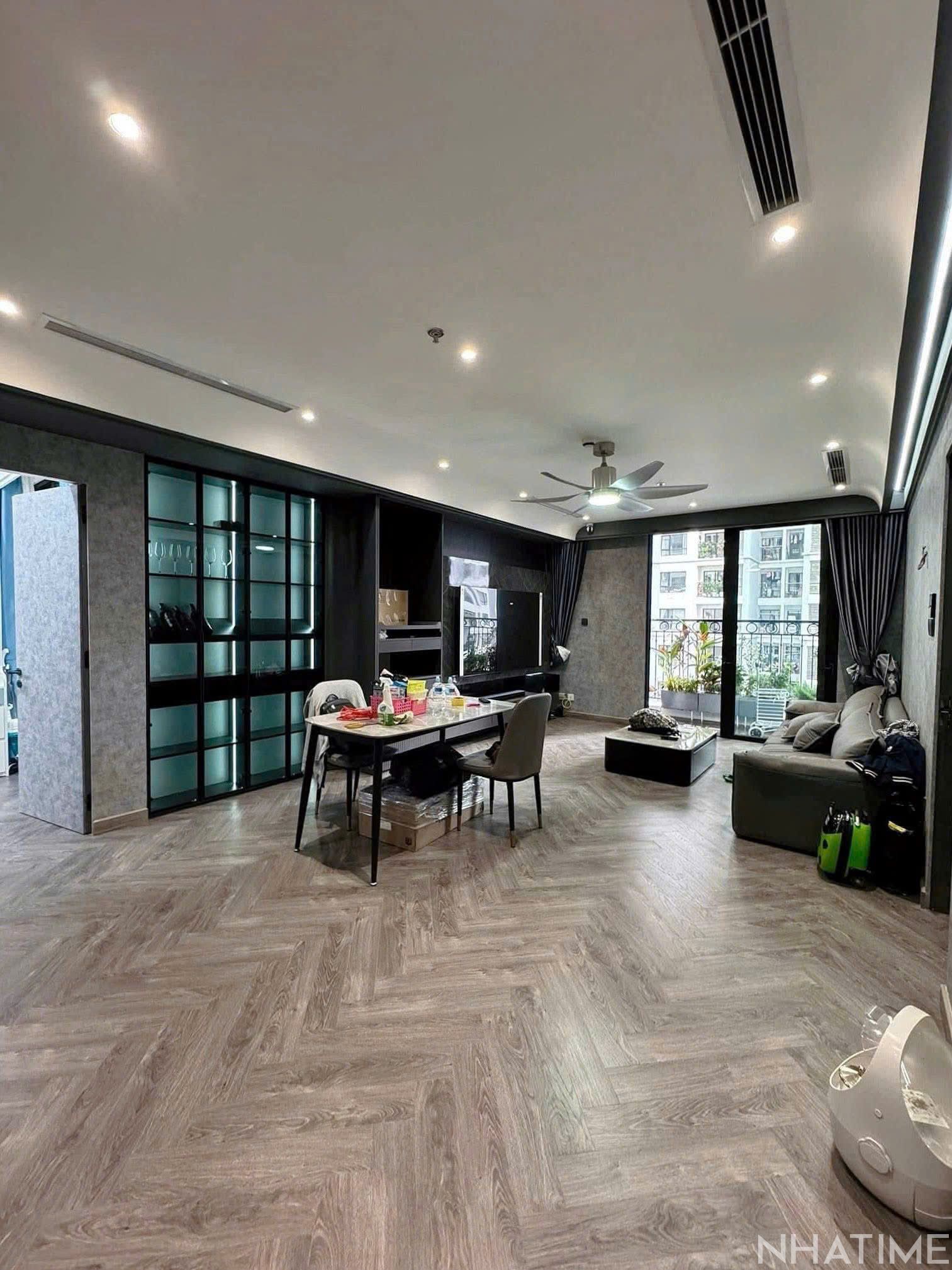 BÁN CĂN 2PN 95M2 T2 GIÁ 11,8 TỶ CÓ SLOT Ô TÔ