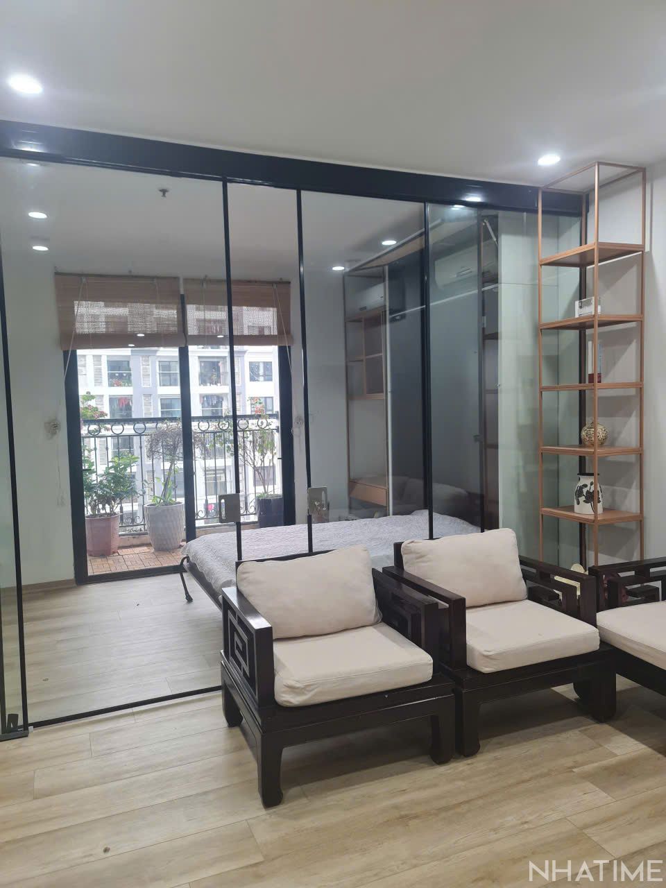 CHO THUÊ CĂN 3PN 106M2 T10 GIÁ 20TR