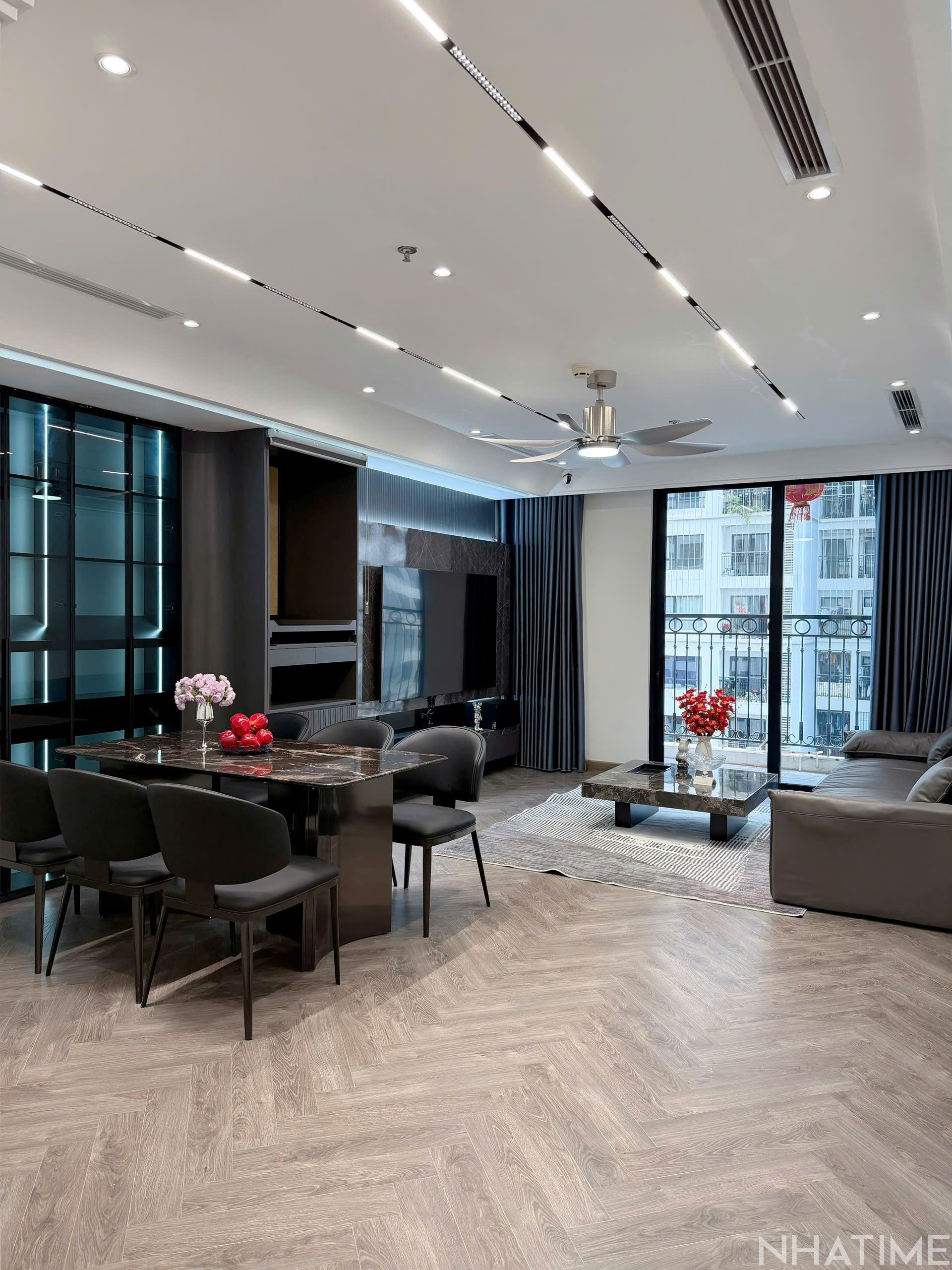 BÁN CĂN 2PN 95M2 T2 GIÁ 12,3 TỶ CÓ SLOT Ô TÔ