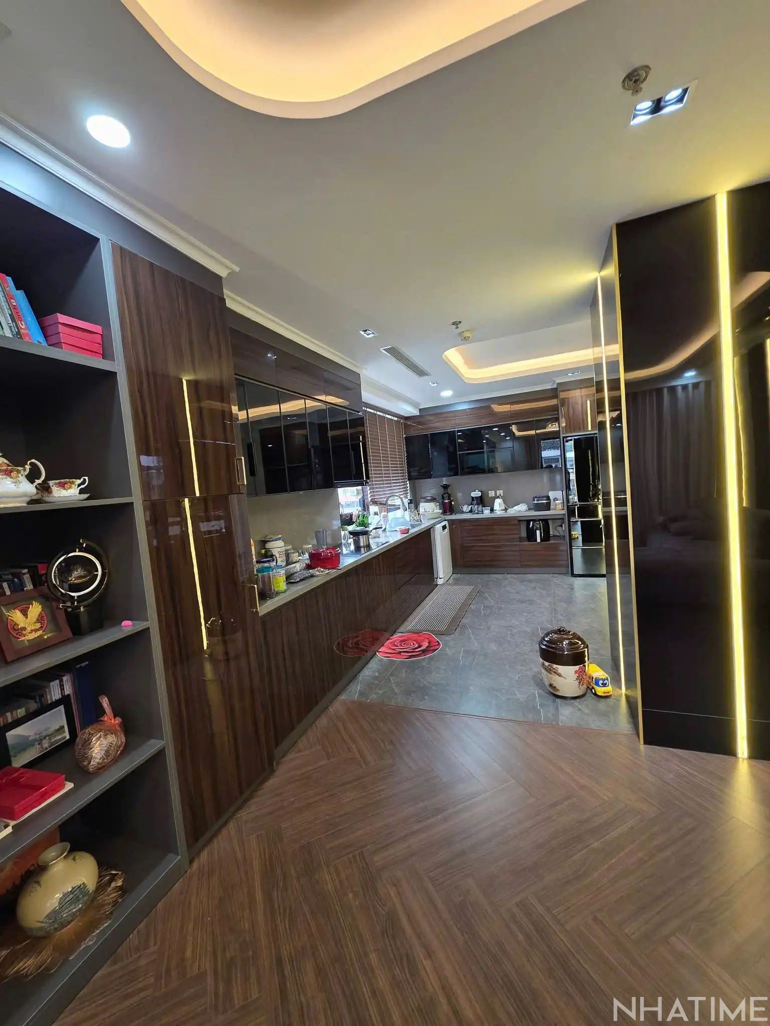 CHO THUÊ CĂN ĐẬP THÔNG 4PN 192M2 T3 CÓ 2 SLOT Ô TÔ GIÁ 35TR Photo No.3