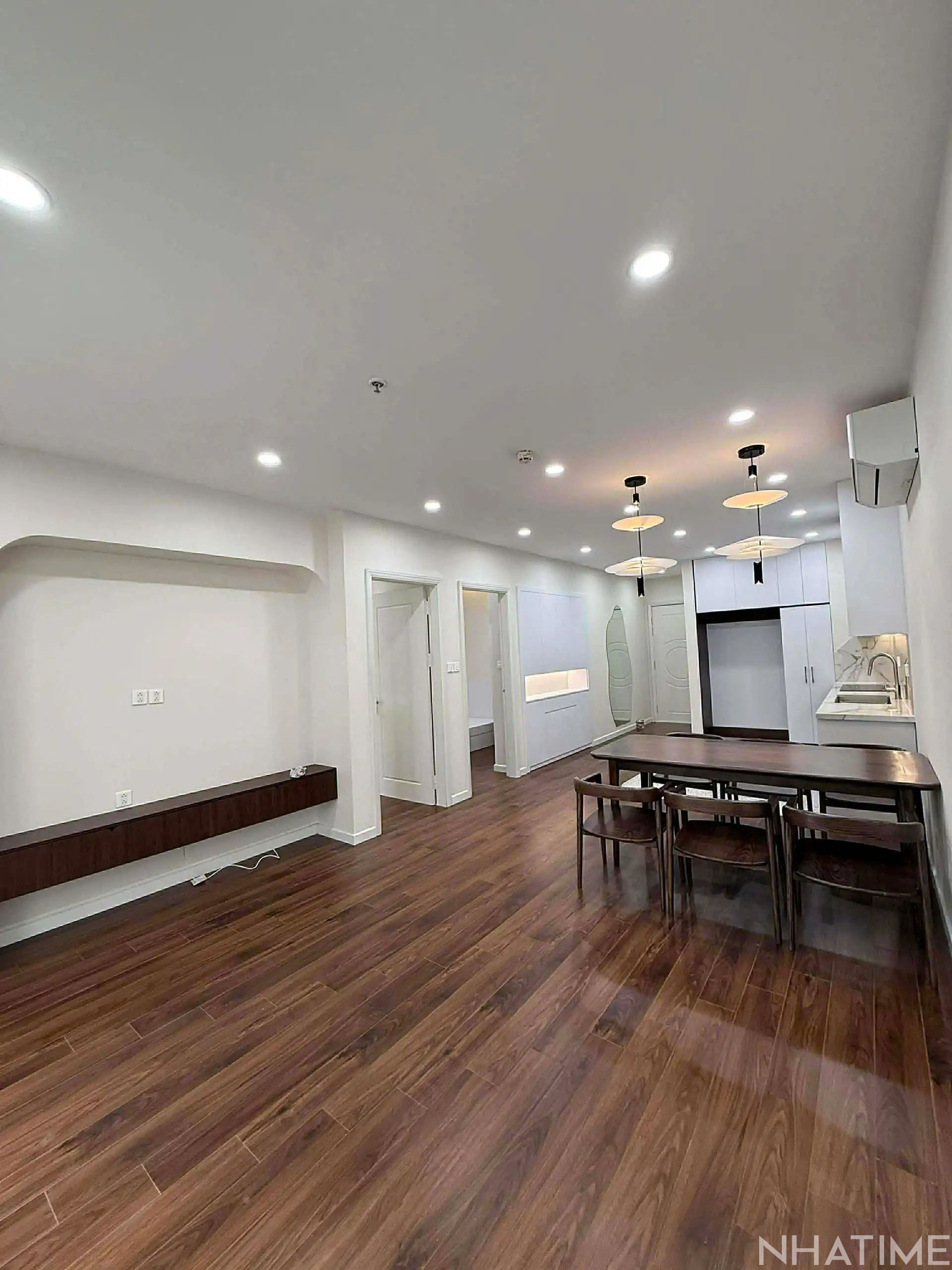 BÁN CĂN 2PN 80M2 T10 GIÁ 9,9 TỶ