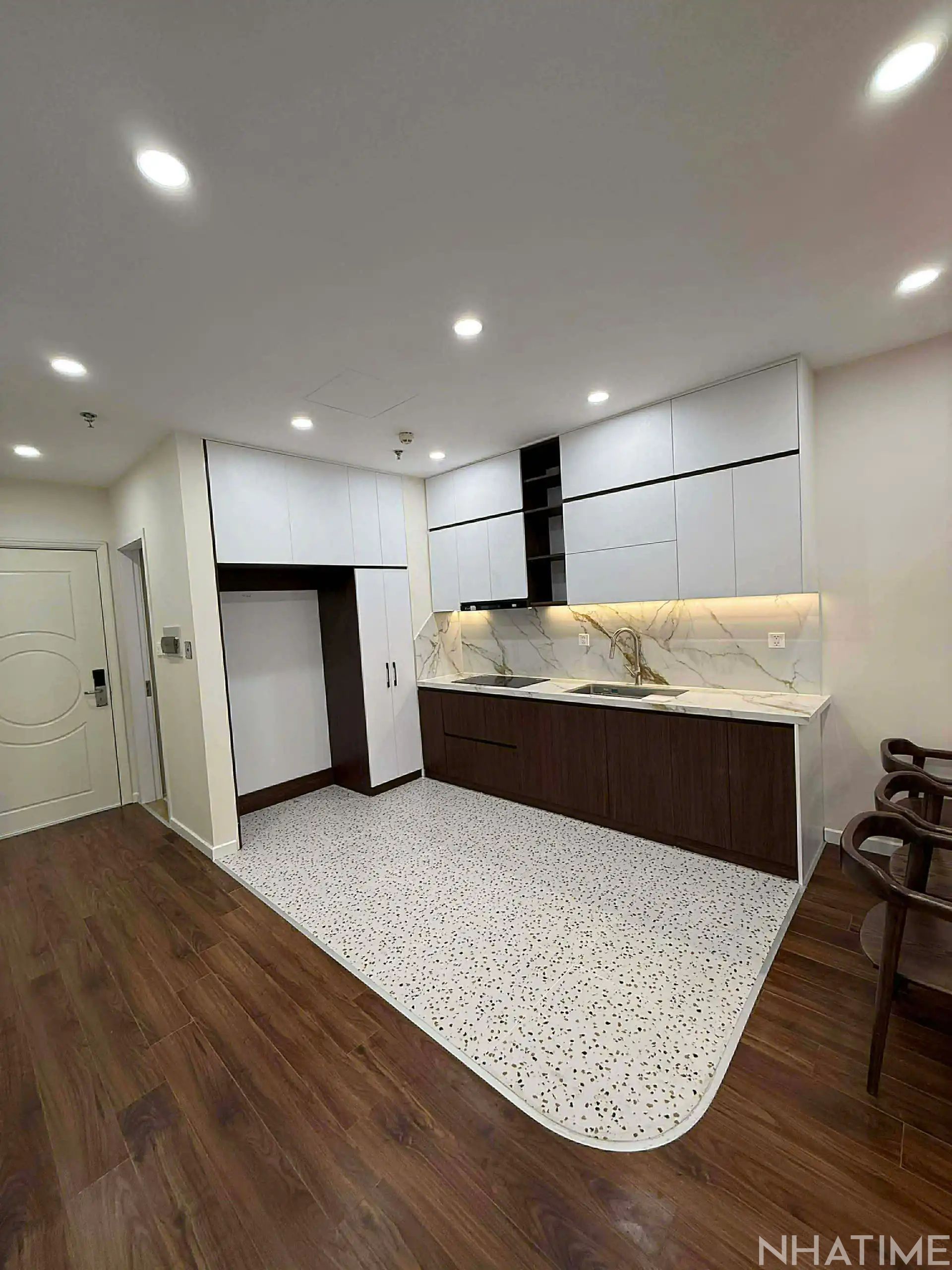 BÁN CĂN 2PN 80M2 T10 GIÁ 9,9 TỶ Photo No.2