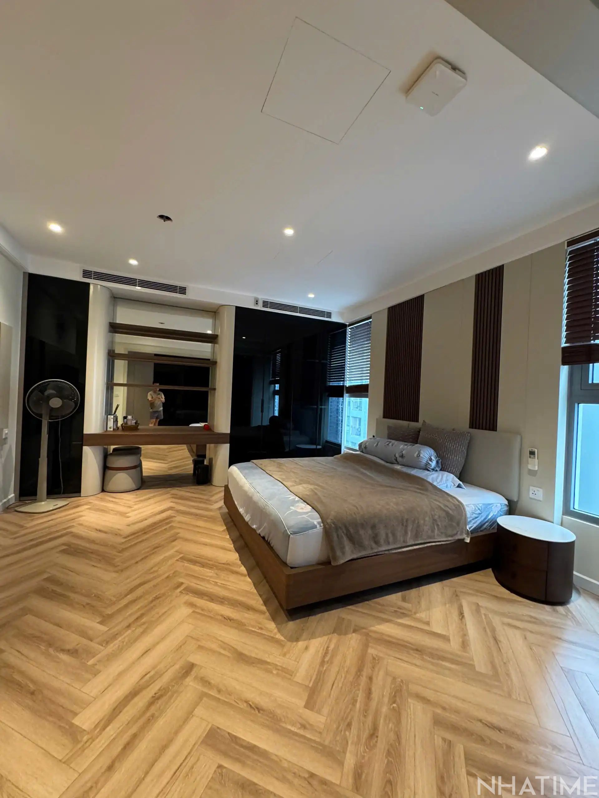 BÁN CĂN ĐẬP THÔNG 197M2 P12 GIÁ 25 TỶ