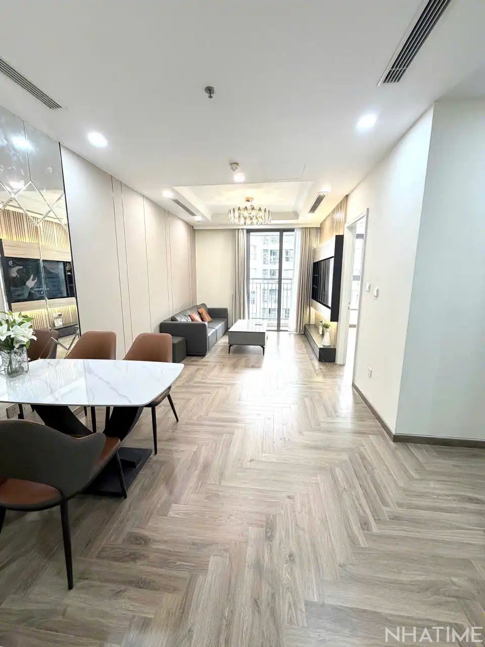 BÁN CĂN 2PN 79M2 P10 GIÁ 9,8 TỶ Photo No.2