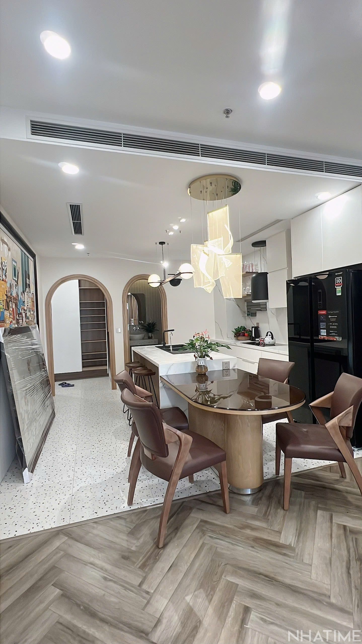 BÁN CĂN 2PN 98M2 T3 GIÁ 11,5 TỶ