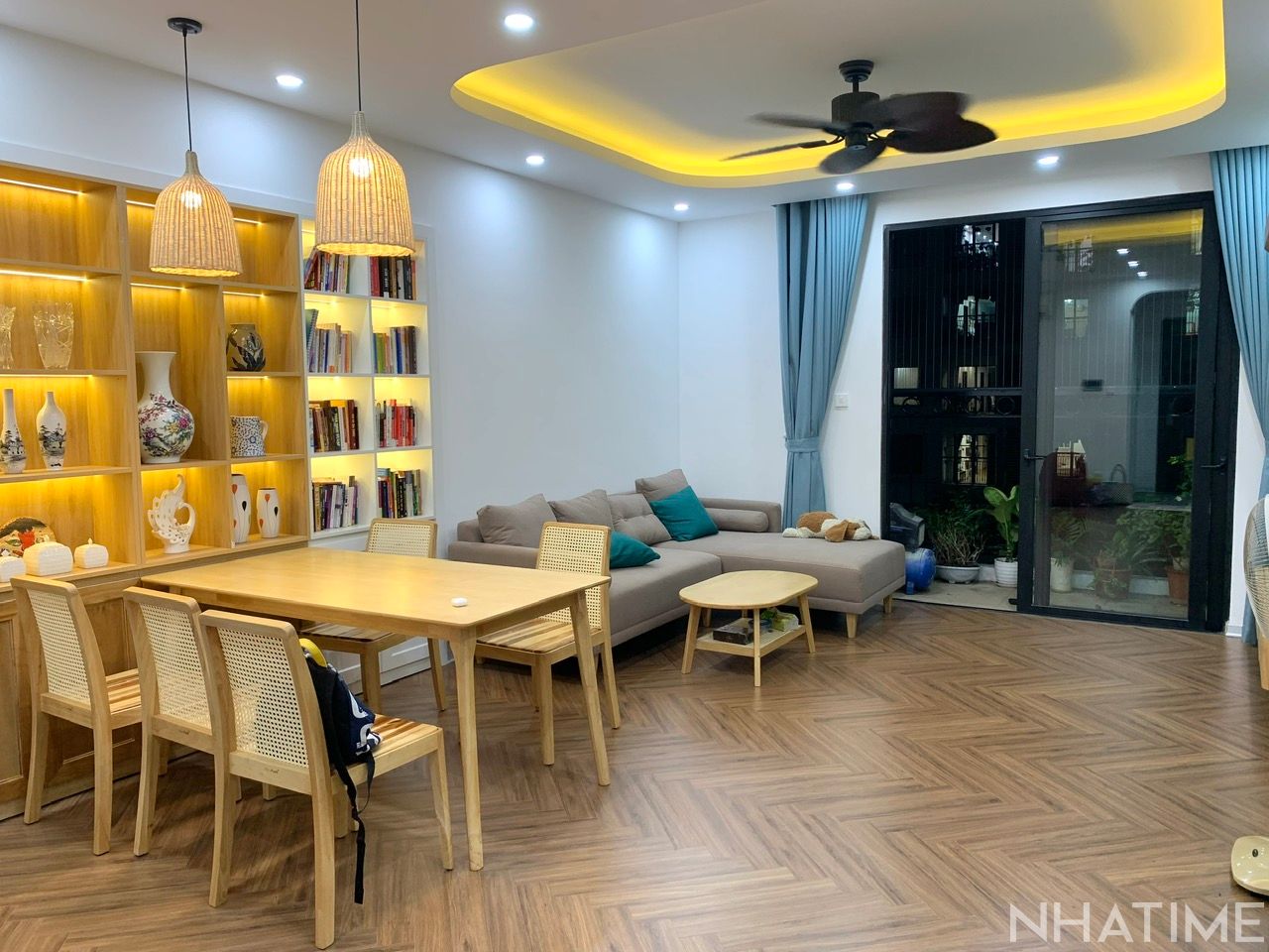 BÁN CĂN 2PN 95M2 T3 GIÁ 11,8 TỶ CÓ SLOT Ô TÔ